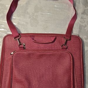 Elegant Pink Crocodile-Embossed Women's Bag